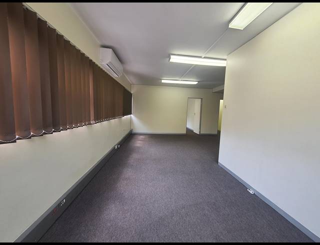 107M² OFFICE FOR SALE IN WESTVILLE